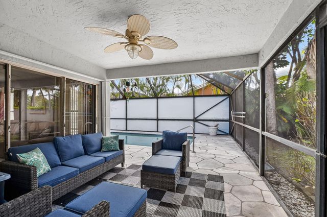 10548 Mendocino Lane, Boca Raton, FL 33428