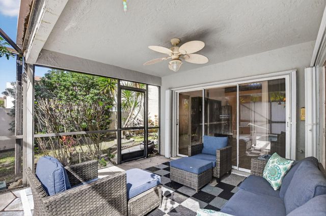 10548 Mendocino Lane, Boca Raton, FL 33428