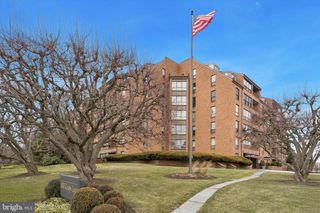 100 GRAYS LN #602, Haverford, PA 19041