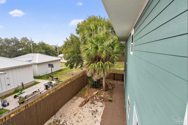 14150 Canal Dr, Pensacola, FL 32507