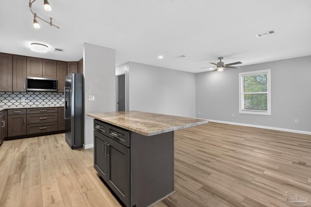 14150 Canal Dr, Pensacola, FL 32507