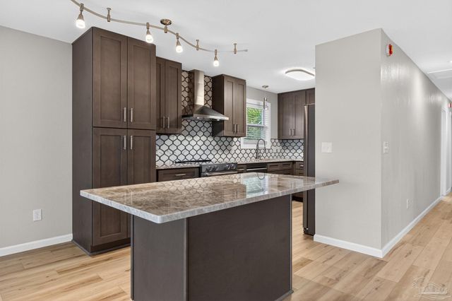 14150 Canal Dr, Pensacola, FL 32507