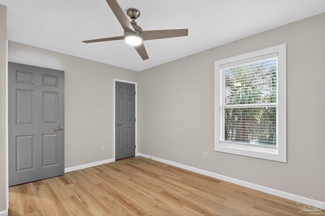 14150 Canal Dr, Pensacola, FL 32507