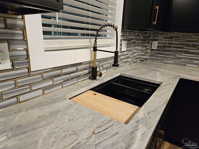 14150 Canal Dr, Pensacola, FL 32507