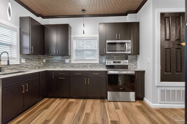 14150 Canal Dr, Pensacola, FL 32507