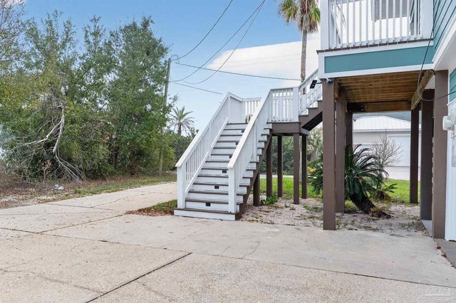 14150 Canal Dr, Pensacola, FL 32507