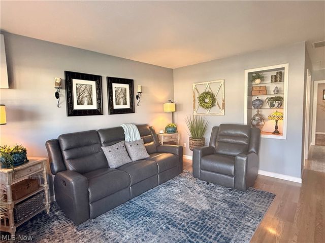 817 Boston Avenue, Elyria, OH 44035