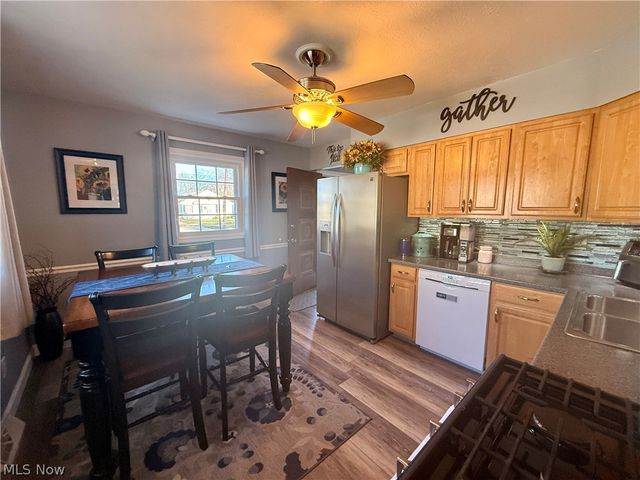 817 Boston Avenue, Elyria, OH 44035