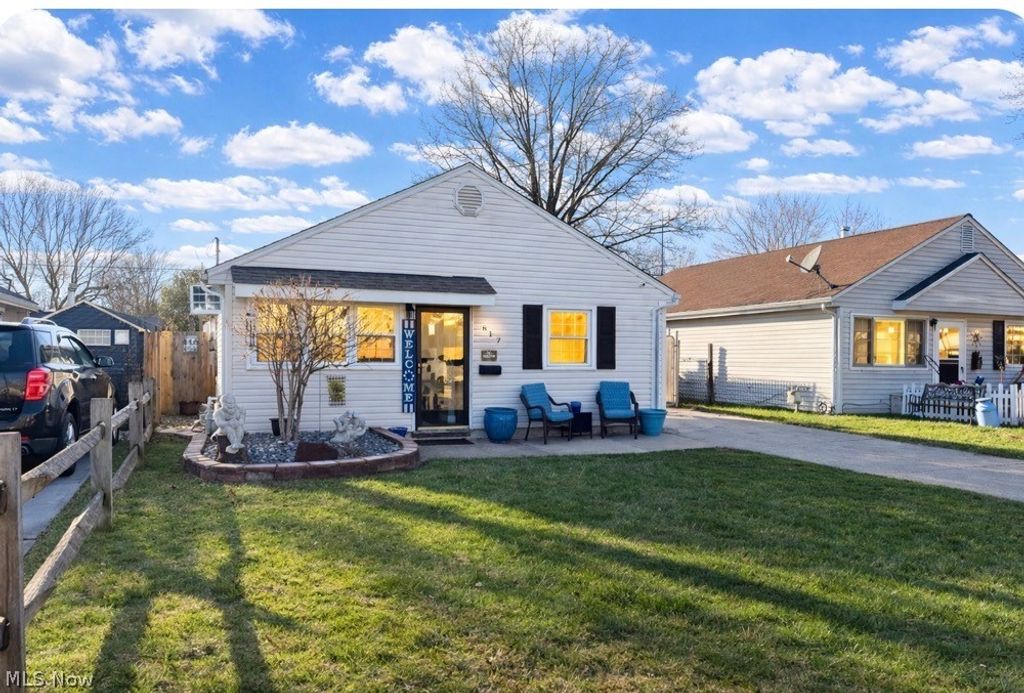 817 Boston Avenue, Elyria, OH 44035