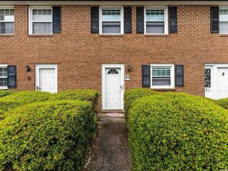 4505 N Kings Hwy Apt E2, Myrtle Beach, SC 29577