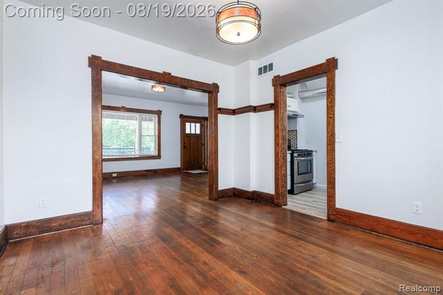 6497 Hazlett Street, Detroit, MI 48210