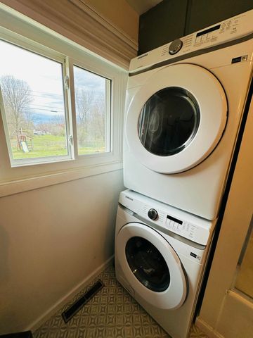 315 Pam Drive, Berrien Springs Vllg, MI 49103