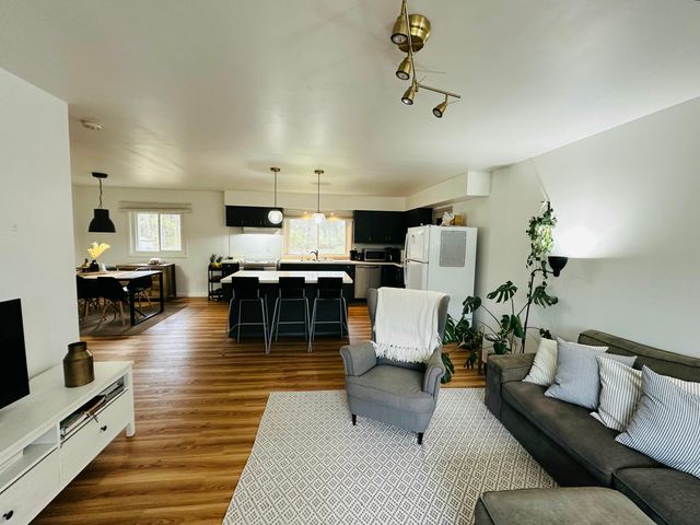 315 Pam Drive, Berrien Springs Vllg, MI 49103