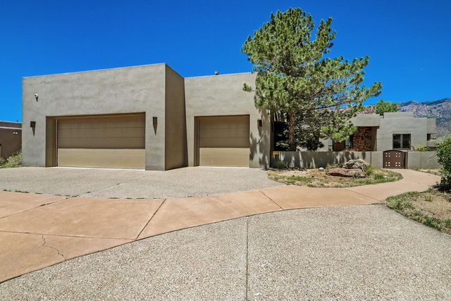 5415 High Desert Place NE, Albuquerque, NM 87111