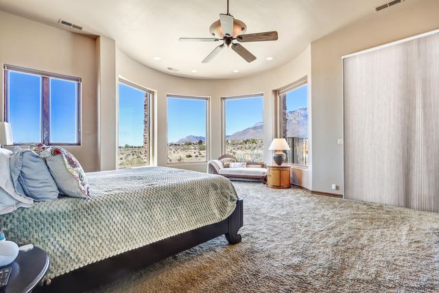 5415 High Desert Place NE, Albuquerque, NM 87111