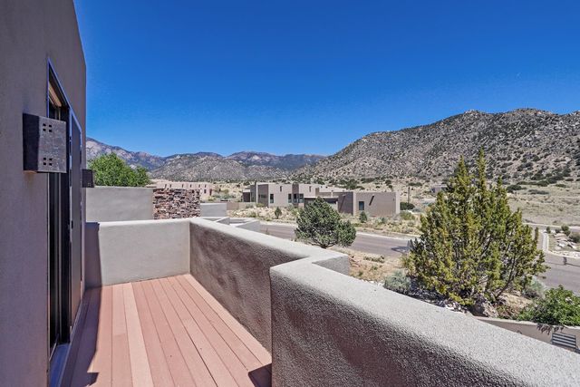 5415 High Desert Place NE, Albuquerque, NM 87111