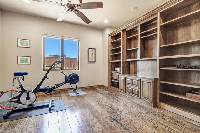 5415 High Desert Place NE, Albuquerque, NM 87111