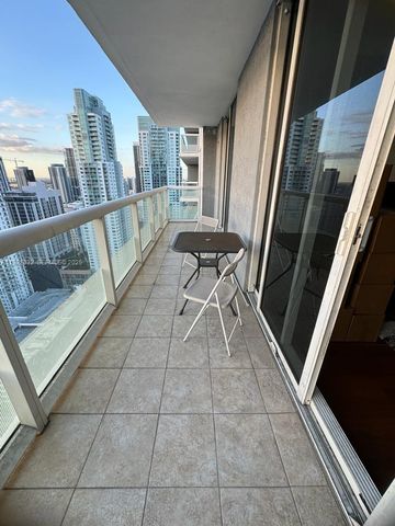 50 BISCAYNE Blvd 3807, Miami, FL 33132