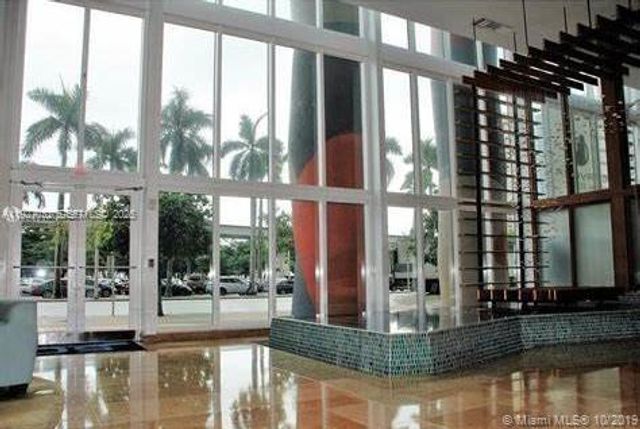 50 BISCAYNE Blvd 3807, Miami, FL 33132