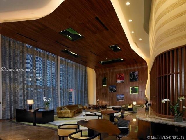 50 BISCAYNE Blvd 3807, Miami, FL 33132