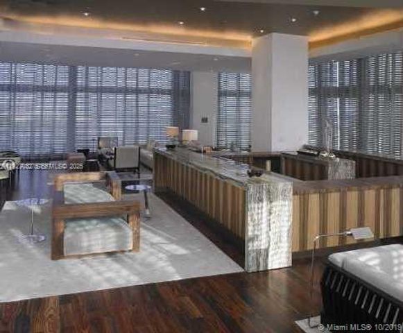 50 BISCAYNE Blvd 3807, Miami, FL 33132