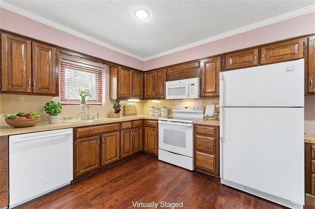 14906 W 89th Street, Lenexa, KS 66215