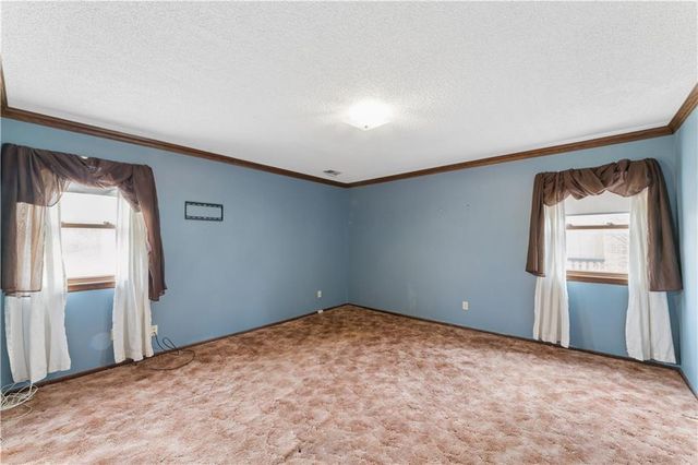 14906 W 89th Street, Lenexa, KS 66215