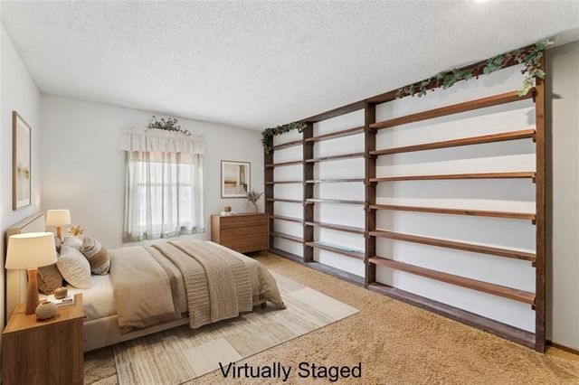 14906 W 89th Street, Lenexa, KS 66215