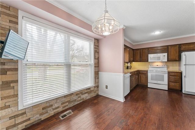 14906 W 89th Street, Lenexa, KS 66215