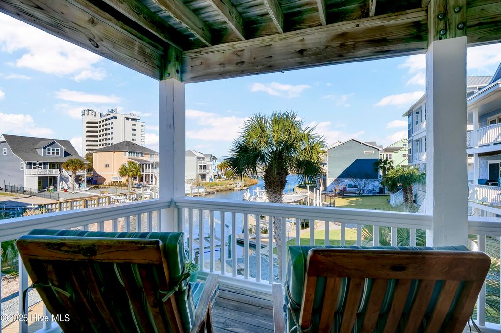 Image 17 of property listing at 1001 Waterview Place, Carolina Beach, NC 28428