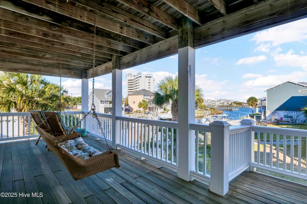 Image 18 of property listing at 1001 Waterview Place, Carolina Beach, NC 28428