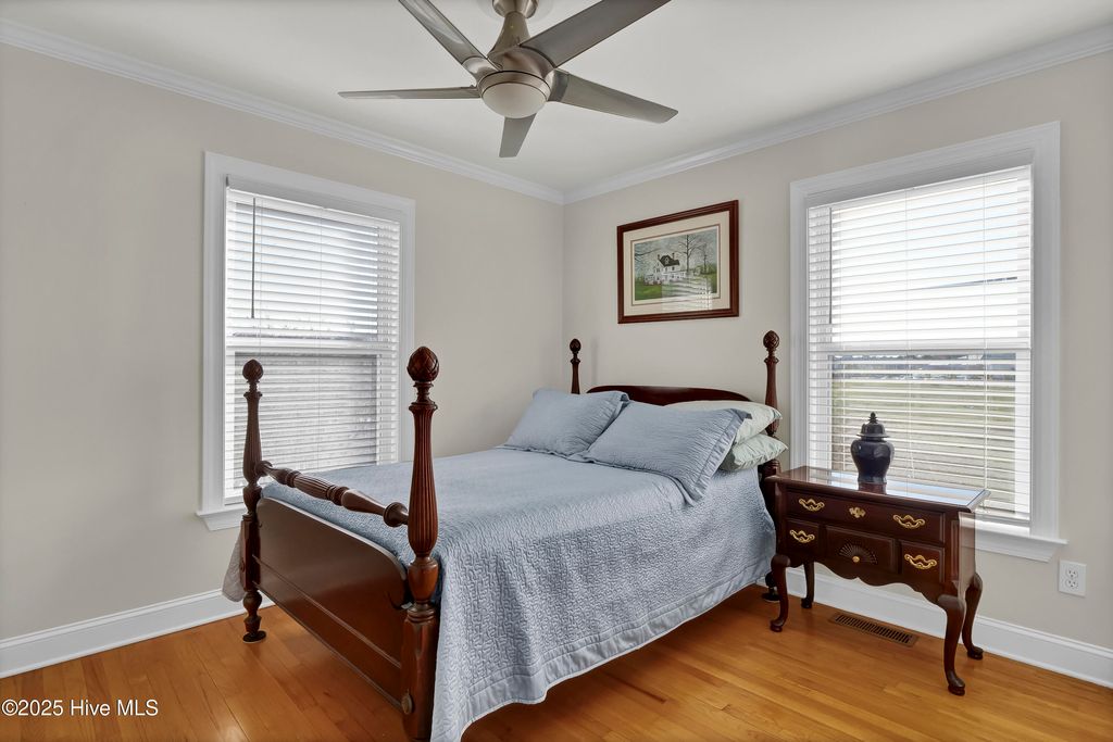 Image 21 of property listing at 1001 Waterview Place, Carolina Beach, NC 28428