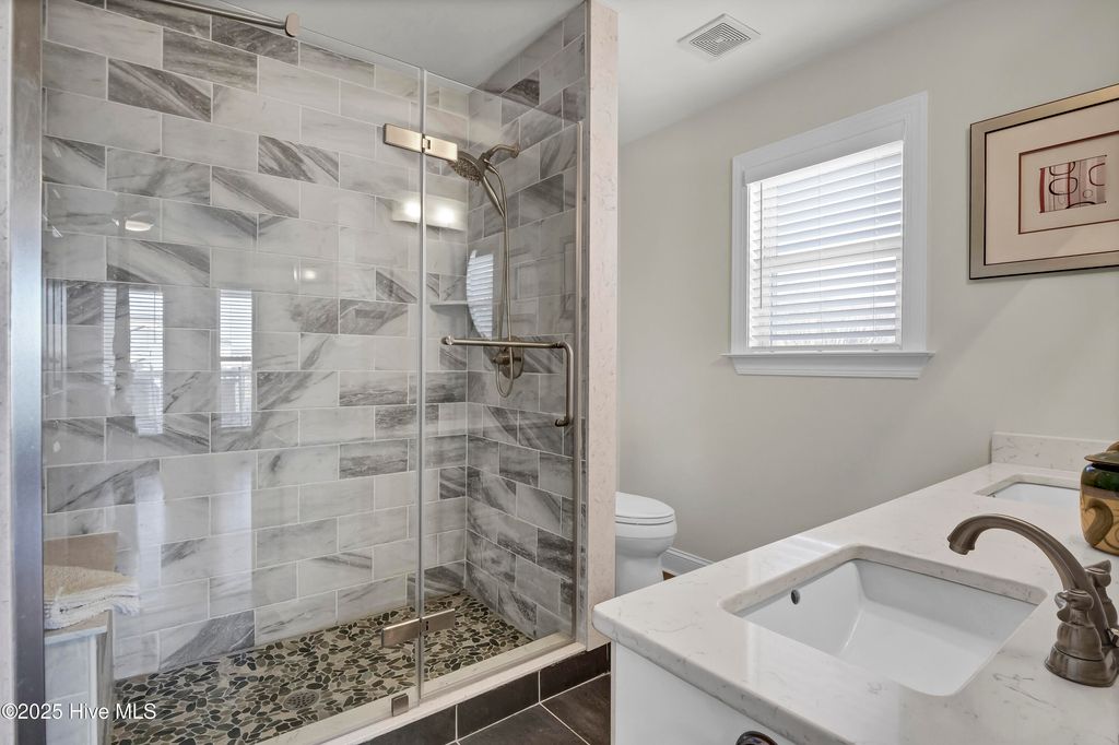 Image 27 of property listing at 1001 Waterview Place, Carolina Beach, NC 28428