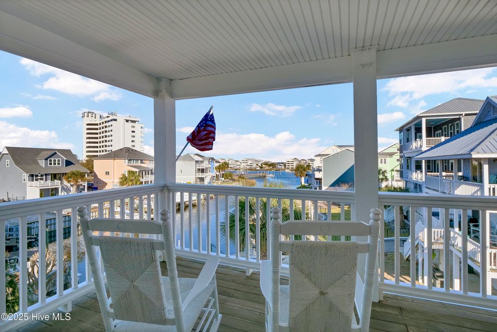 Image 28 of property listing at 1001 Waterview Place, Carolina Beach, NC 28428