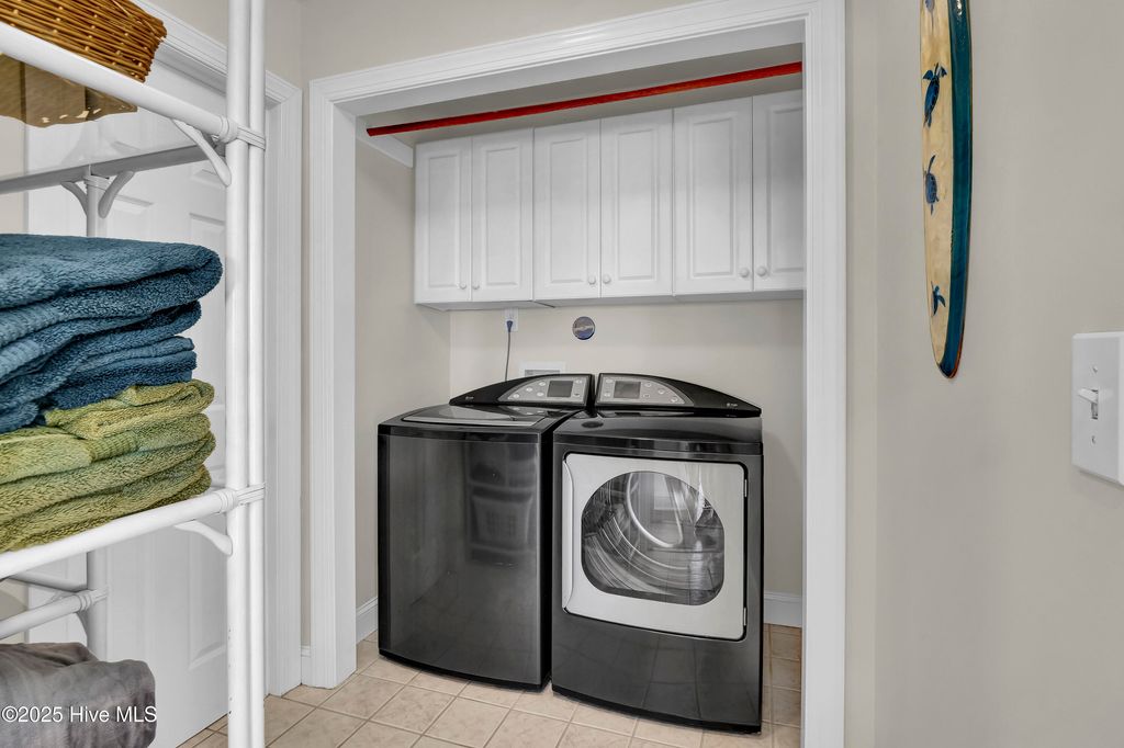 Image 37 of property listing at 1001 Waterview Place, Carolina Beach, NC 28428