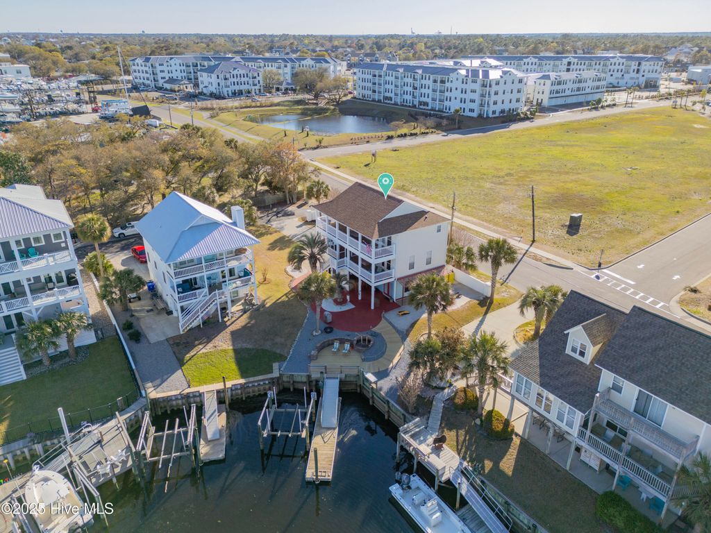 Image 59 of property listing at 1001 Waterview Place, Carolina Beach, NC 28428