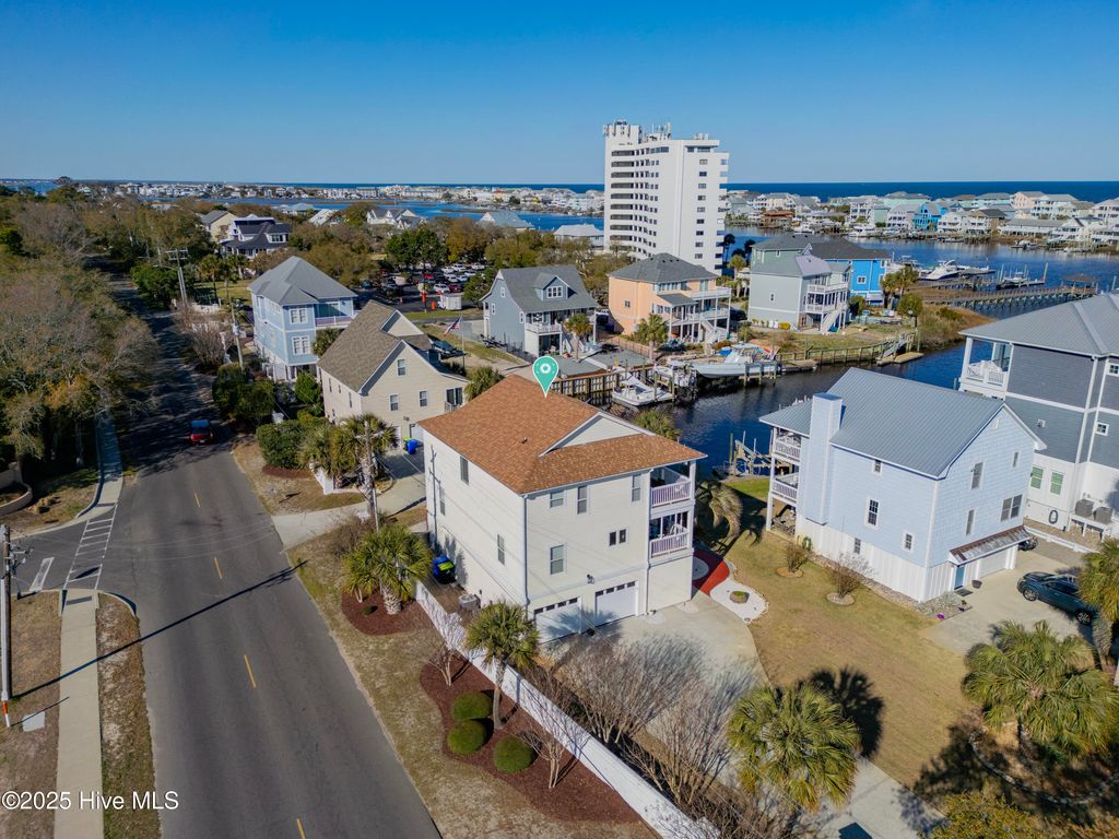 Image 61 of property listing at 1001 Waterview Place, Carolina Beach, NC 28428