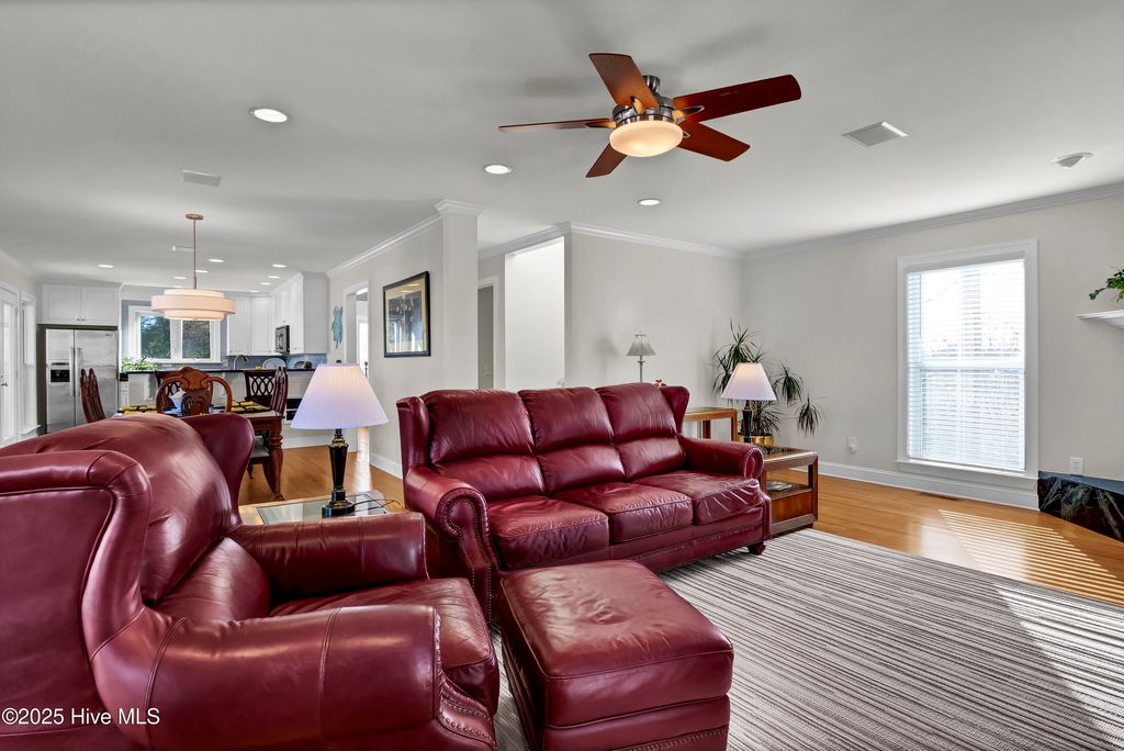 Image 7 of property listing at 1001 Waterview Place, Carolina Beach, NC 28428