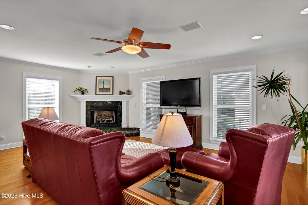 Image 8 of property listing at 1001 Waterview Place, Carolina Beach, NC 28428