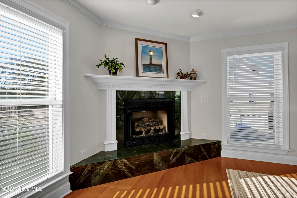 Image 9 of property listing at 1001 Waterview Place, Carolina Beach, NC 28428