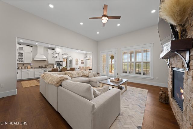 6419 N Highway 70, Crossville, TN 38571