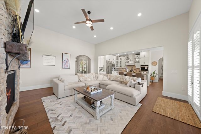 6419 N Highway 70, Crossville, TN 38571