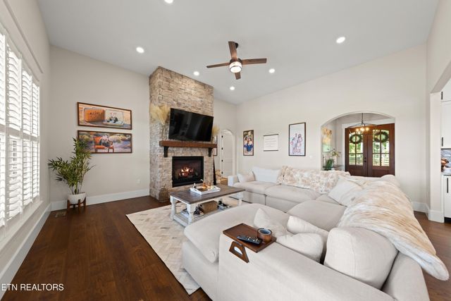 6419 N Highway 70, Crossville, TN 38571