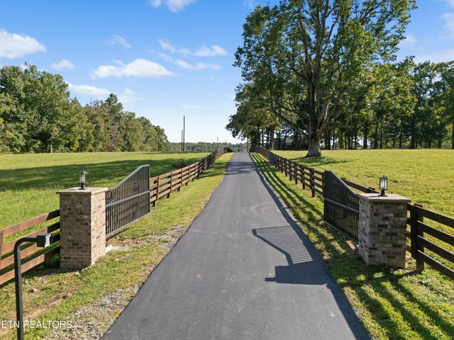 6419 N Highway 70, Crossville, TN 38571