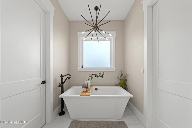 6419 N Highway 70, Crossville, TN 38571