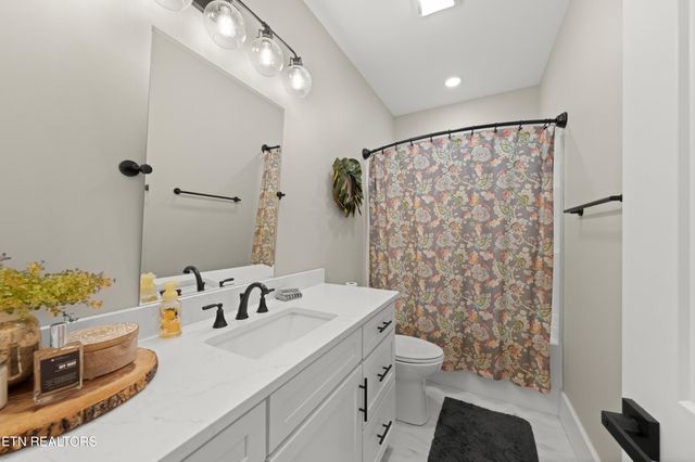 6419 N Highway 70, Crossville, TN 38571