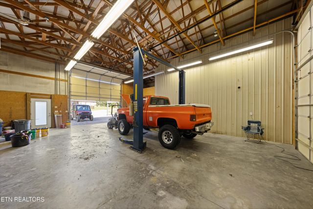 6419 N Highway 70, Crossville, TN 38571