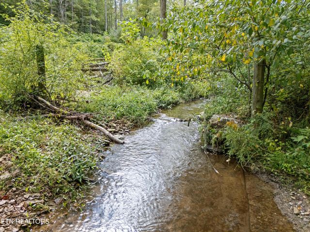 6419 N Highway 70, Crossville, TN 38571