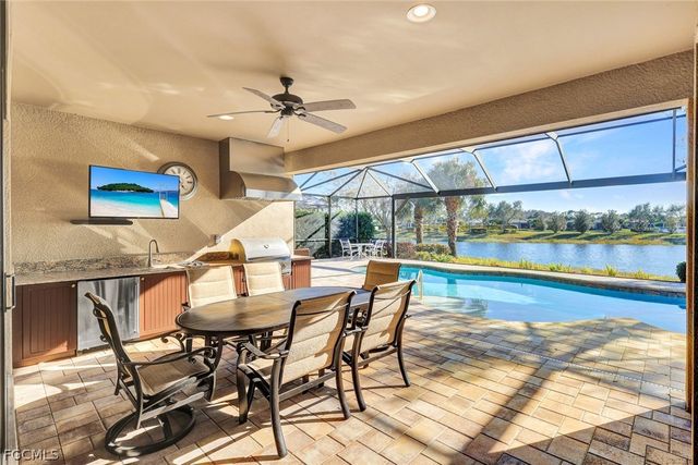 11807 Dixon DR, Fort Myers, FL 33913