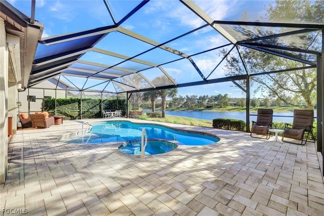 11807 Dixon DR, Fort Myers, FL 33913